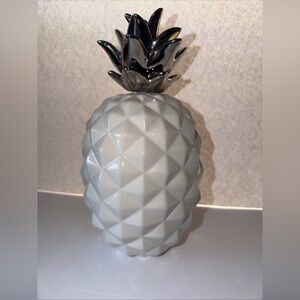 Pineapple Fruit Ornament Decorative Home Decor Apropos /11x6” White Silver